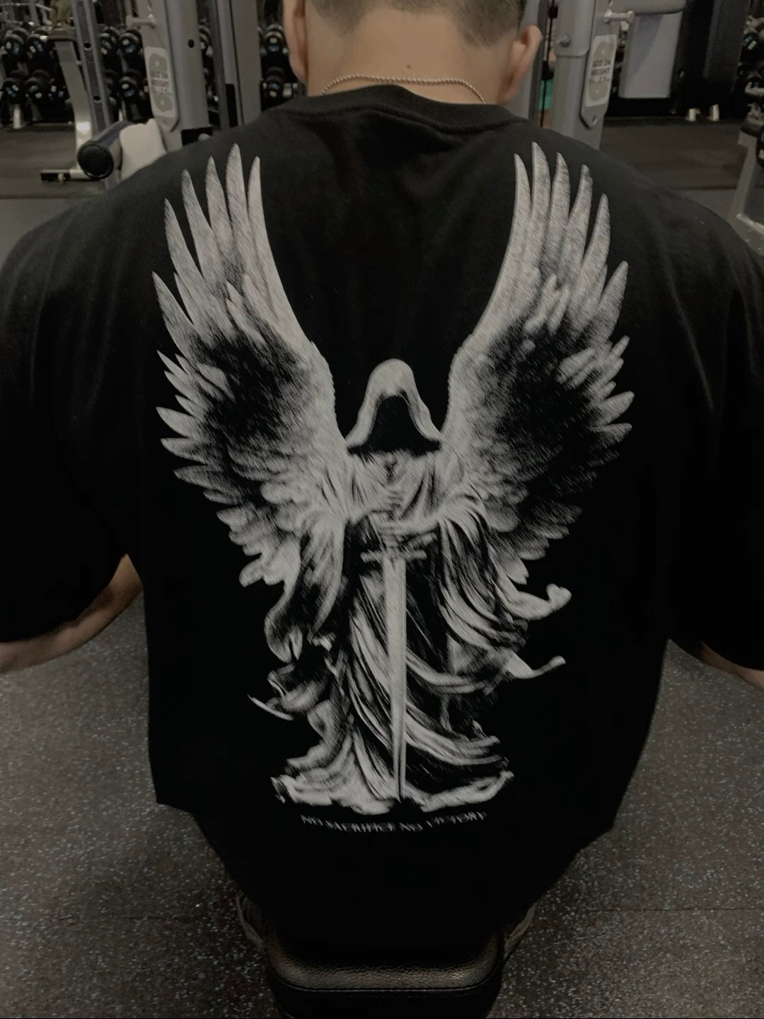 NO SACRIFICE NO VICTORY OVERSIZED GRAPHIC TEE