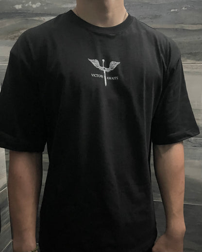 NO SACRIFICE NO VICTORY OVERSIZED GRAPHIC TEE